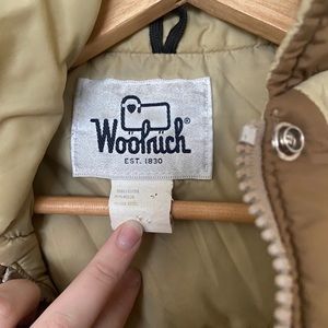 Size medium woolrich vest brown vintage